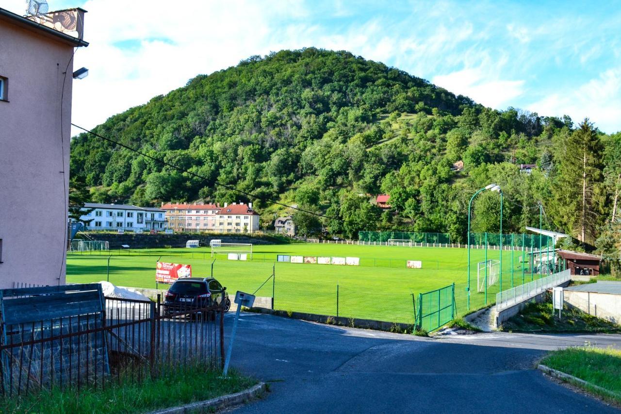 Apartman Na Palouku Povrly Exteriör bild
